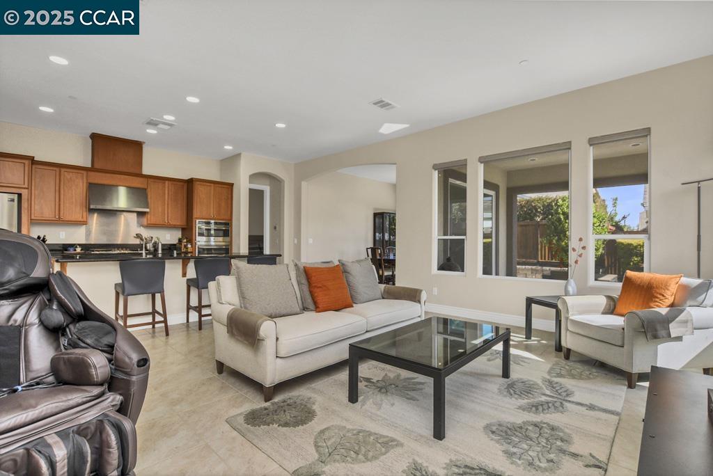 Brentwood, California, 94513, United States, 2 Bedrooms Bedrooms, ,2 BathroomsBathrooms,Residential,For Sale,1837738
