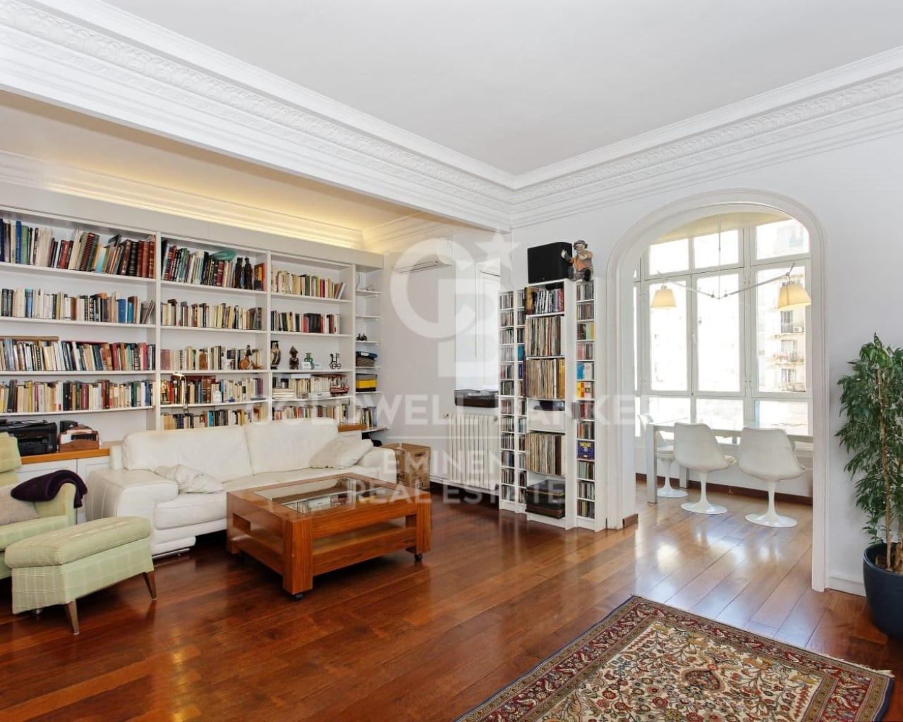 Barcelona, Catalonia, ES, 4 Bedrooms Bedrooms, ,2 BathroomsBathrooms,Residential,For Sale,1694792