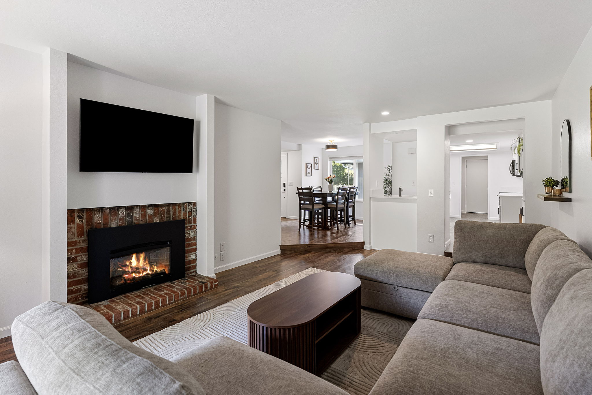  8905 Onyx Dr, Lakewood Wa - 物件實景