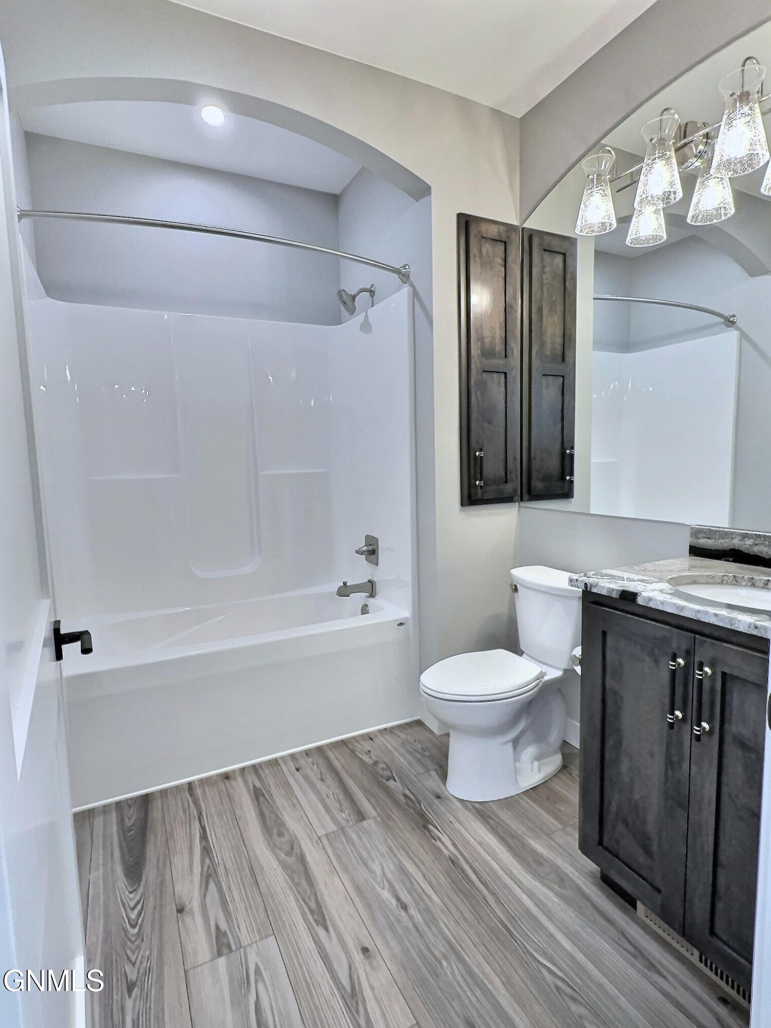 Bismarck, North Dakota, 58503, United States, 3 Bedrooms Bedrooms, ,4 BathroomsBathrooms,Residential,For Sale,2027923