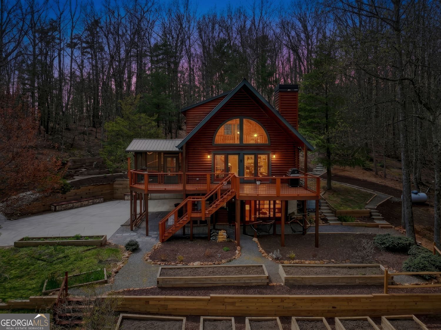 Ellijay, Georgia, 30536, United States, 2 Bedrooms Bedrooms, ,3 BathroomsBathrooms,Residential,For Sale,2035001