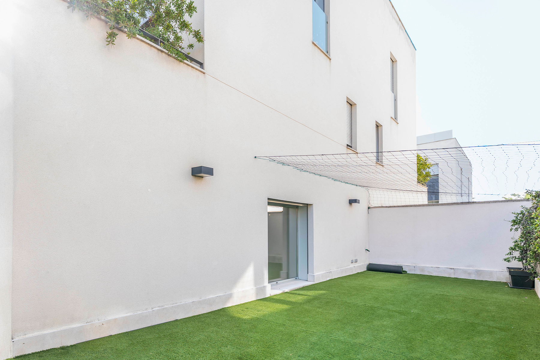  Modern Townhouse in Hortaleza, Madrid with Pool and Garden - 物件實景