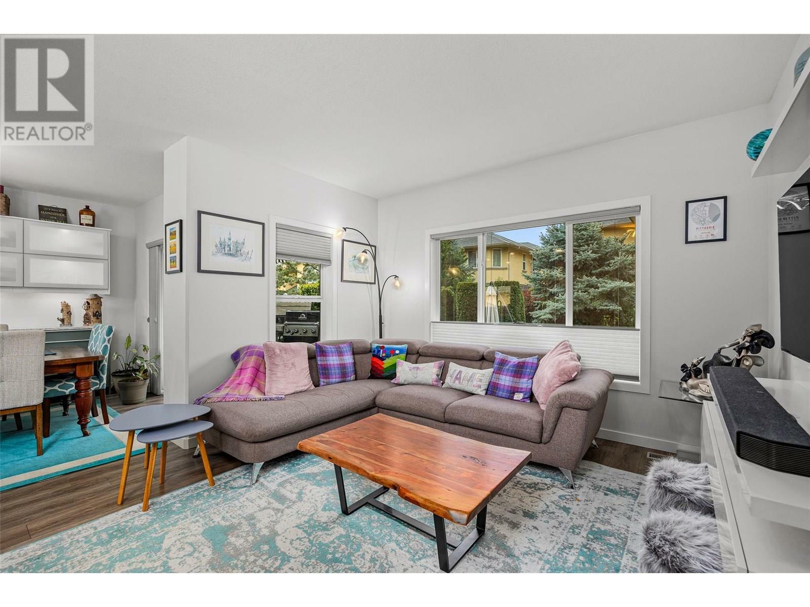 KELOWNA, British Columbia, V1V 2W3, CA, 4 Bedrooms Bedrooms, ,3 BathroomsBathrooms,Residential,For Sale,1882700