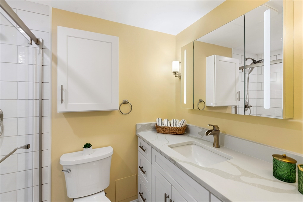 Lynnfield, Massachusetts, 01940, United States, 2 Bedrooms Bedrooms, ,3 BathroomsBathrooms,Residential,For Sale,1979659