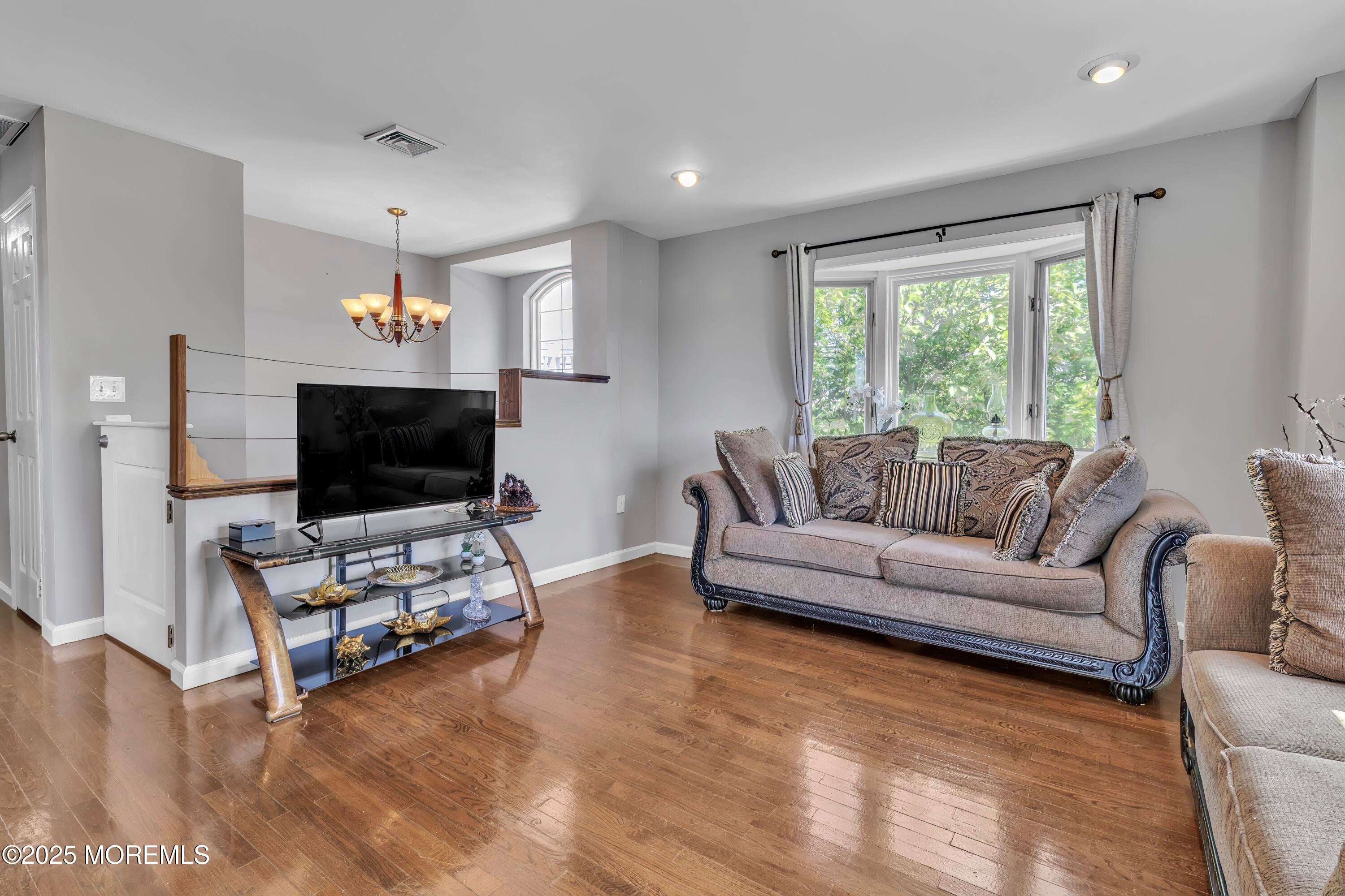 Toms River, New Jersey, 08753, United States, 5 Bedrooms Bedrooms, ,2 BathroomsBathrooms,Residential,For Sale,1996778