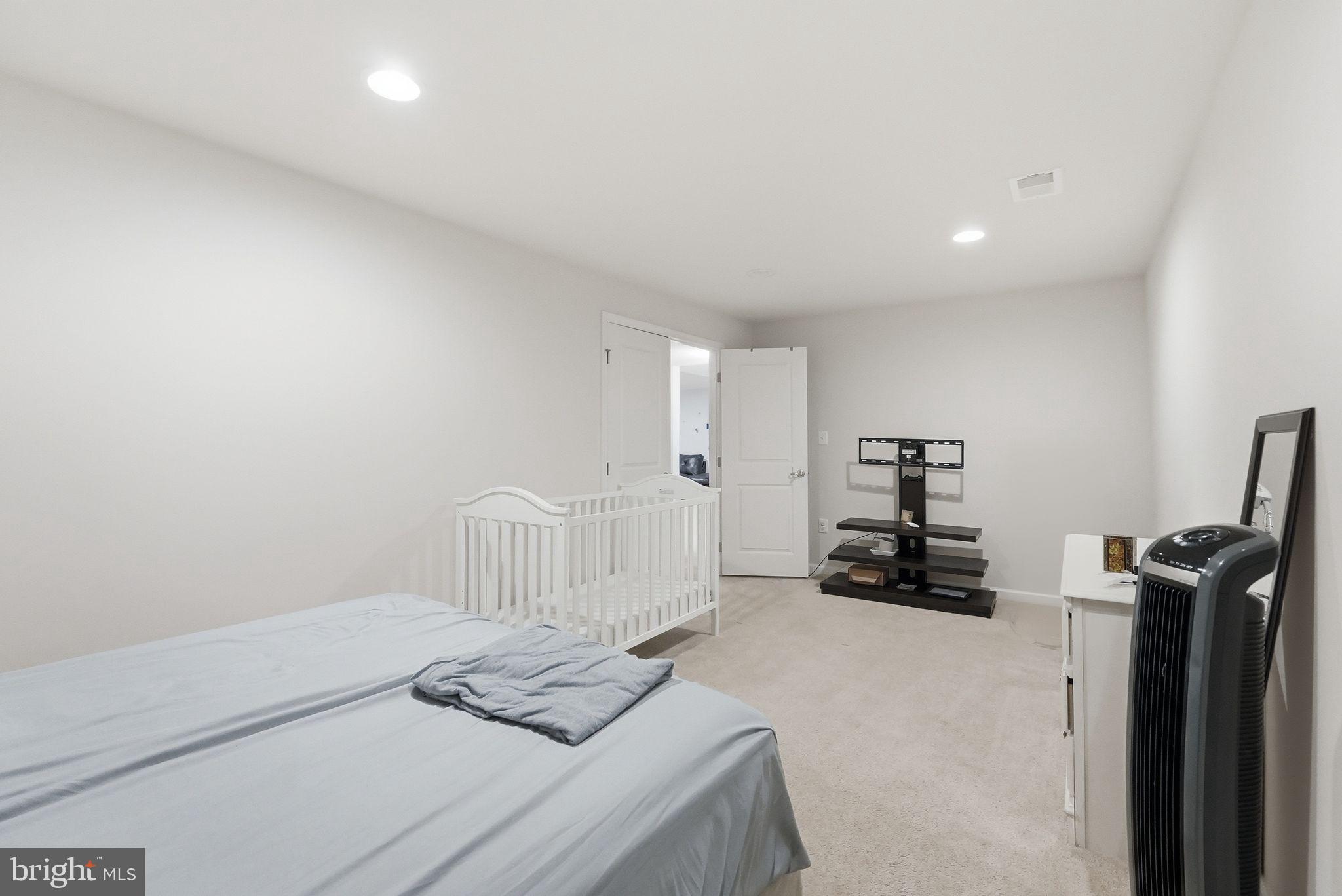 Culpeper, Virginia, 22701, United States, 5 Bedrooms Bedrooms, ,5 BathroomsBathrooms,Residential,For Sale,2043382