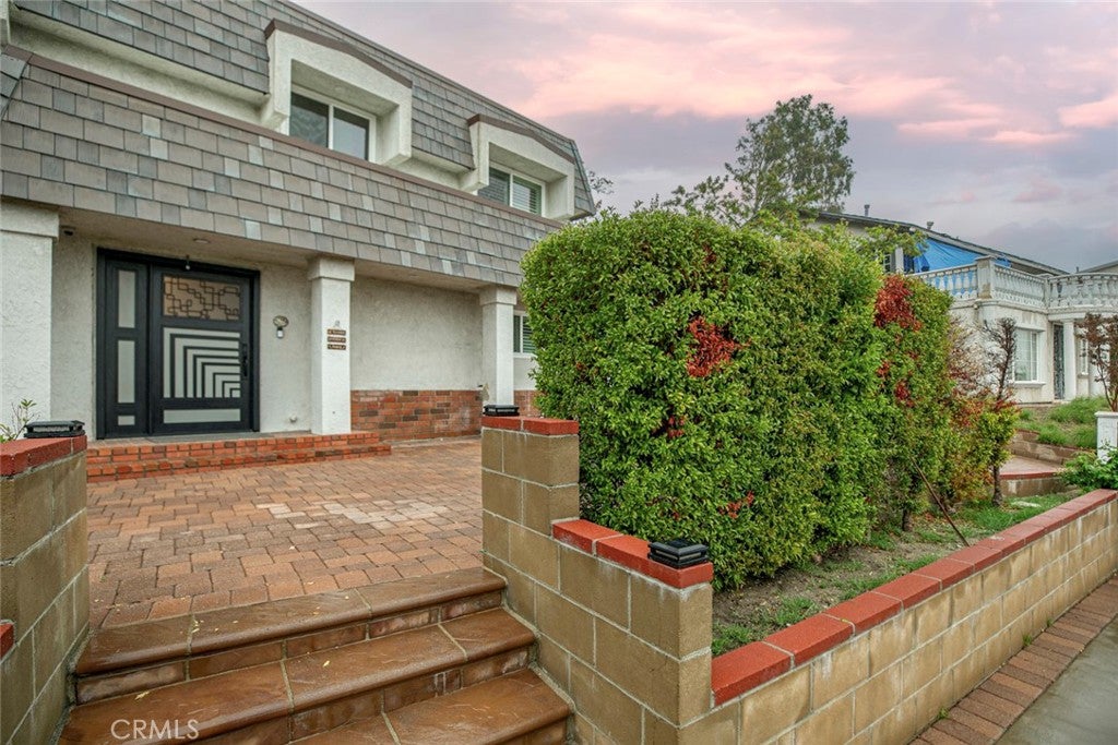 Granada Hills, California, 91344, United States, 4 Bedrooms Bedrooms, ,3 BathroomsBathrooms,Residential,For Sale,1993417