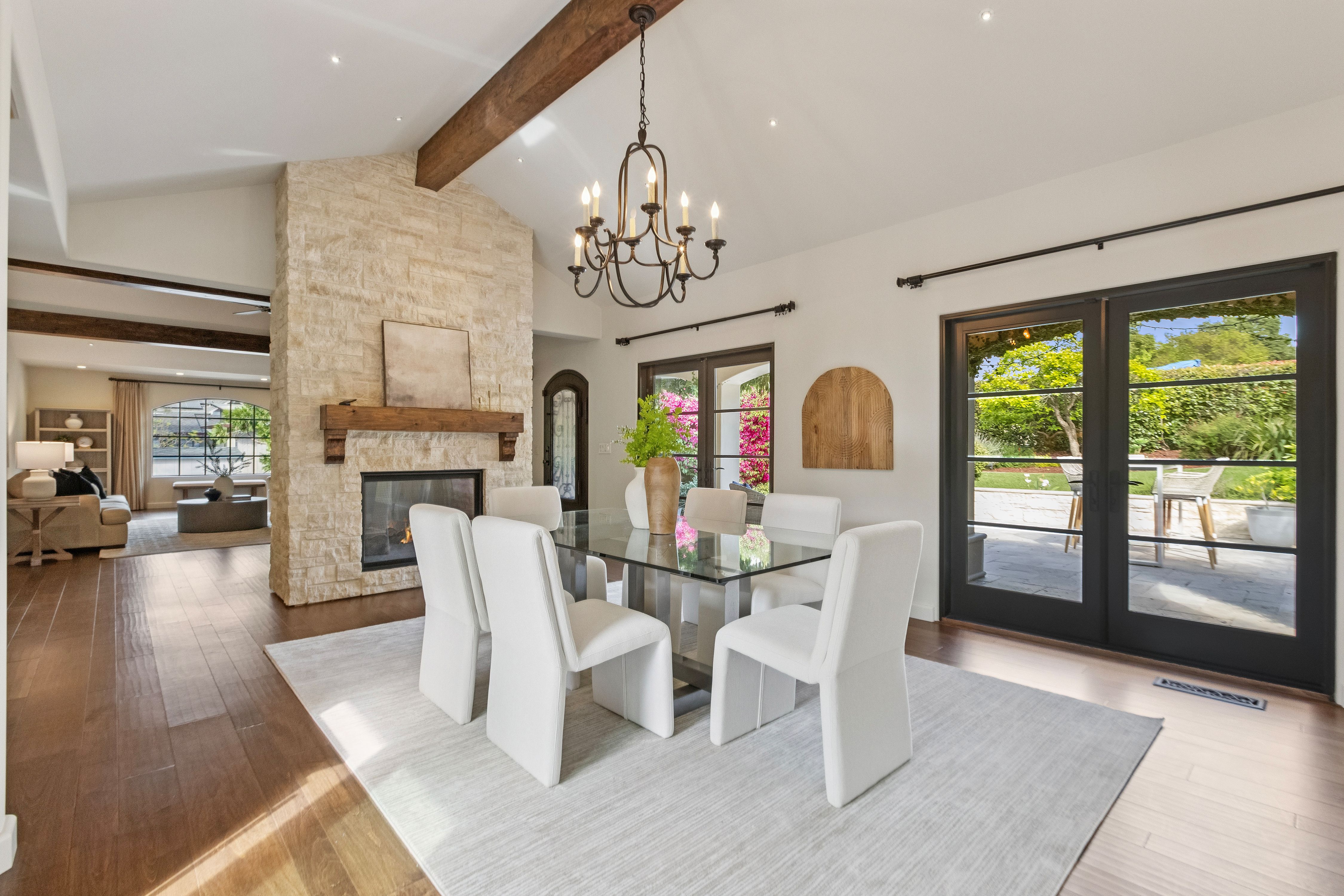  Mediterranean-Style Beauty with Garden Escape - 物件實景