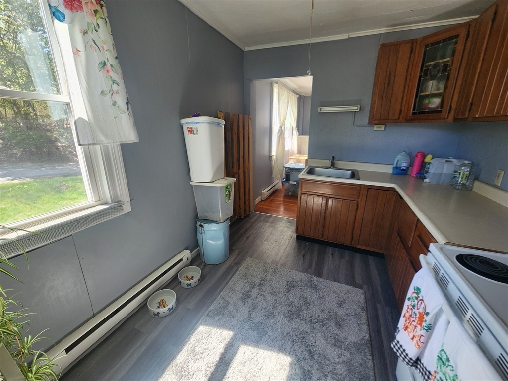 Monson, Massachusetts, 01057, United States, 7 Bedrooms Bedrooms, ,5 BathroomsBathrooms,Residential,For Sale,1795174
