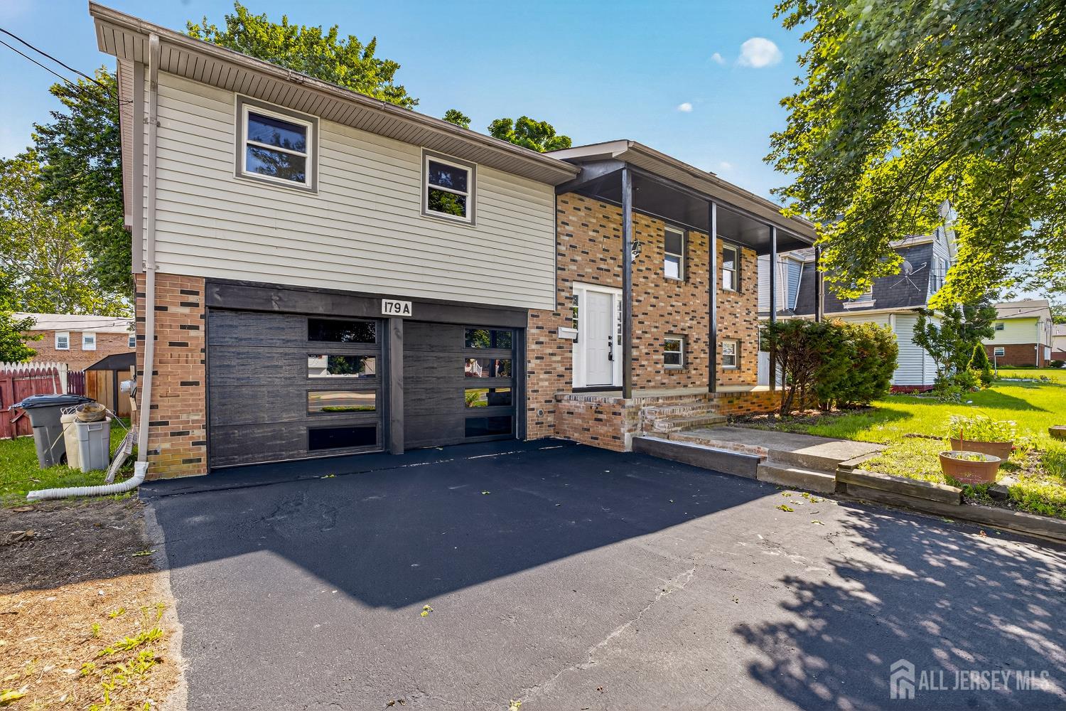 Jamesburg, New Jersey, 08831, United States, 4 Bedrooms Bedrooms, ,3 BathroomsBathrooms,Residential,For Sale,1916202