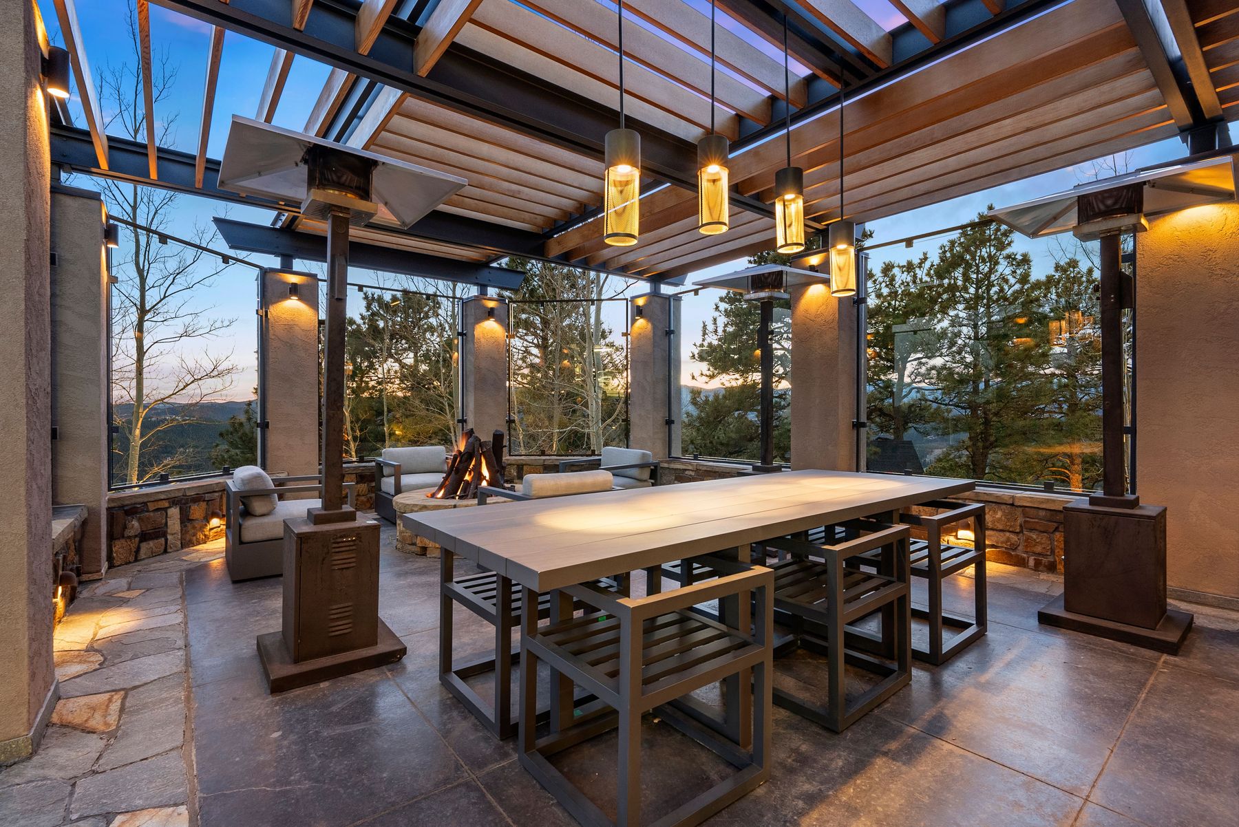  Premium Location with Unobstructed Front Range Views - 物件實景