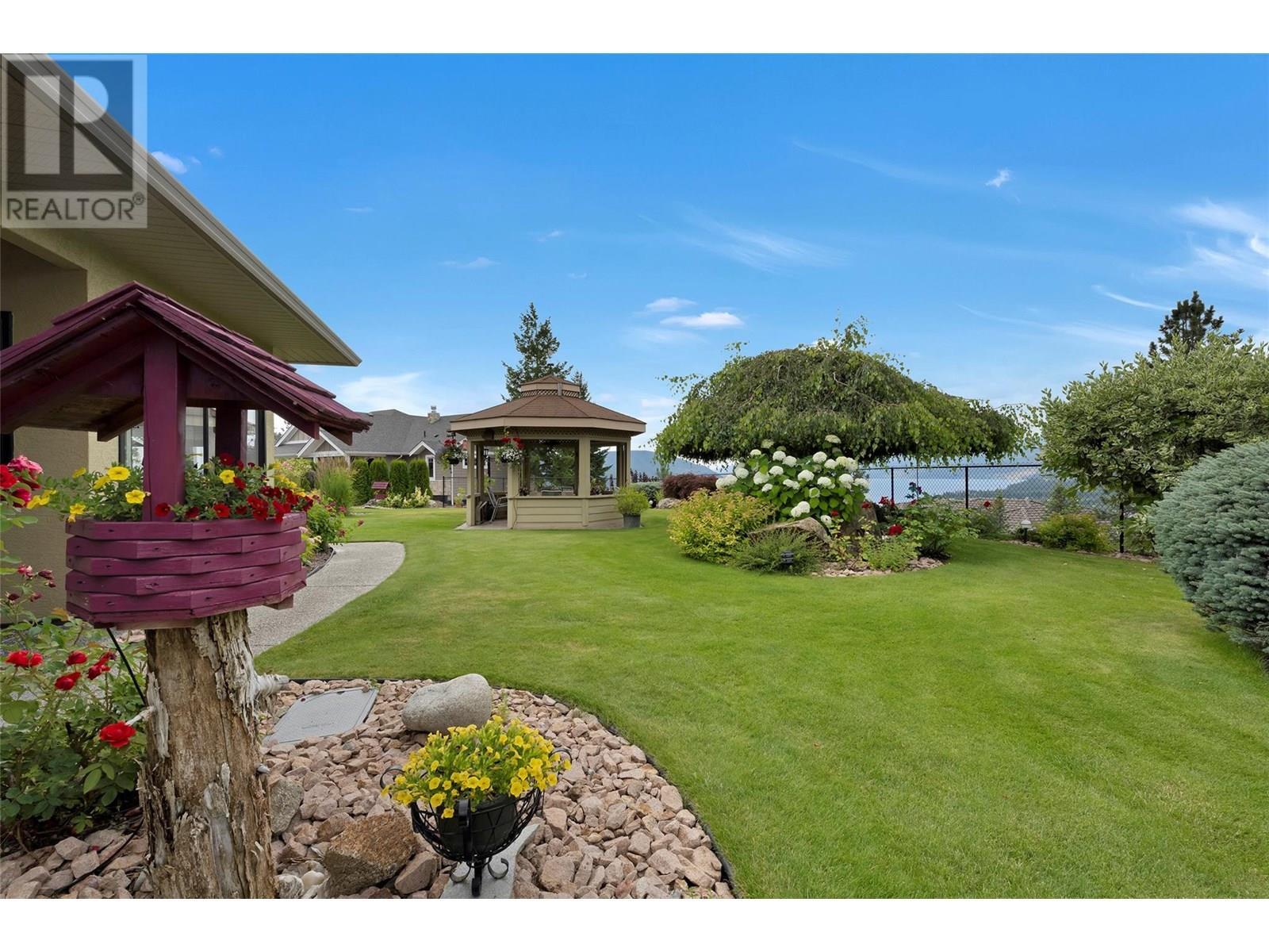 VERNON, British Columbia, V1H 1E8, CA, 3 Bedrooms Bedrooms, ,2 BathroomsBathrooms,Residential,For Sale,1948315