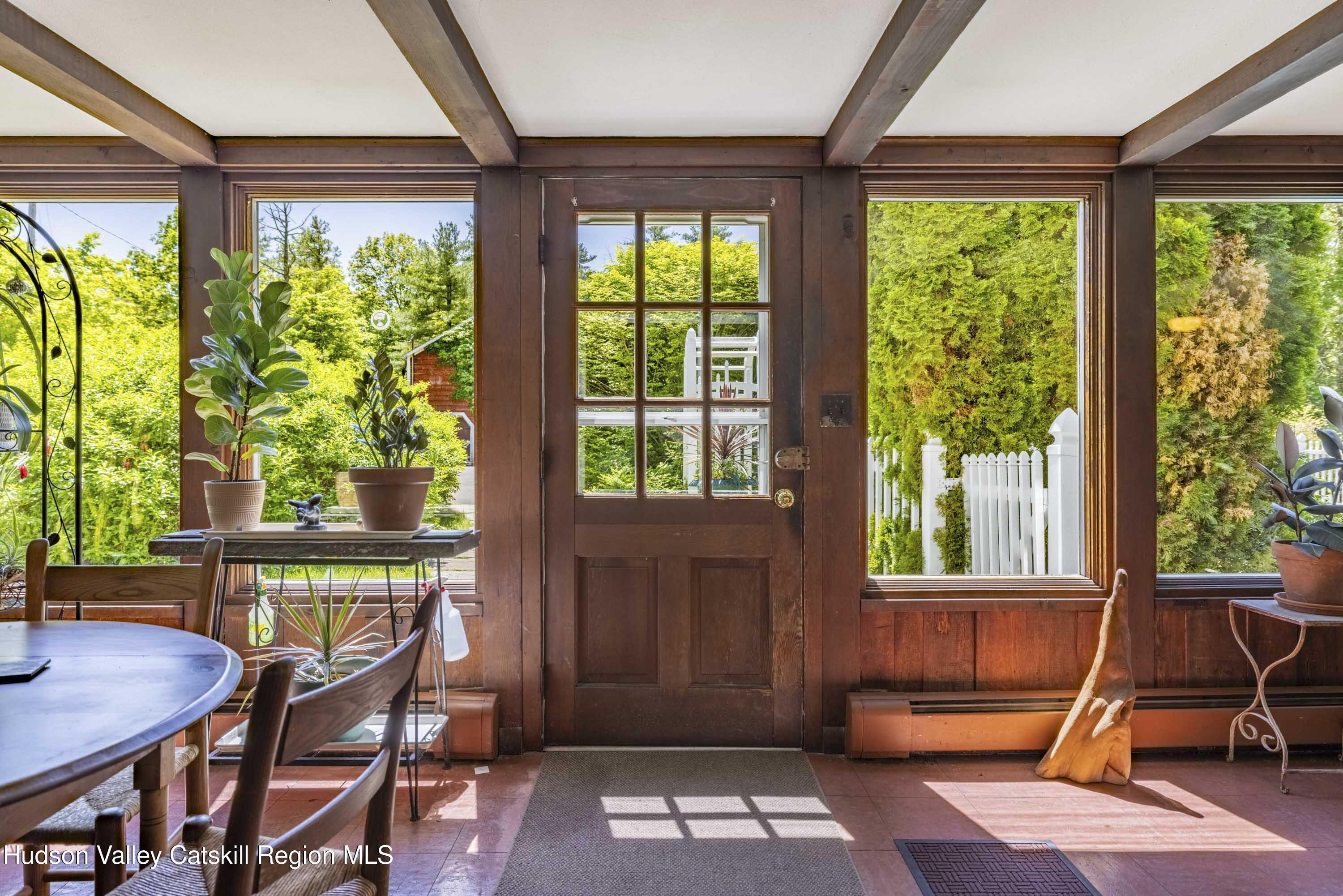 Saugerties, New York, 12477, United States, 2 Bedrooms Bedrooms, ,2 BathroomsBathrooms,Residential,For Sale,1827132