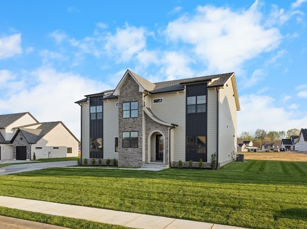 Clarksville, Tennessee, 37043, United States, 5 Bedrooms Bedrooms, ,4 BathroomsBathrooms,Residential,For Sale,1973971