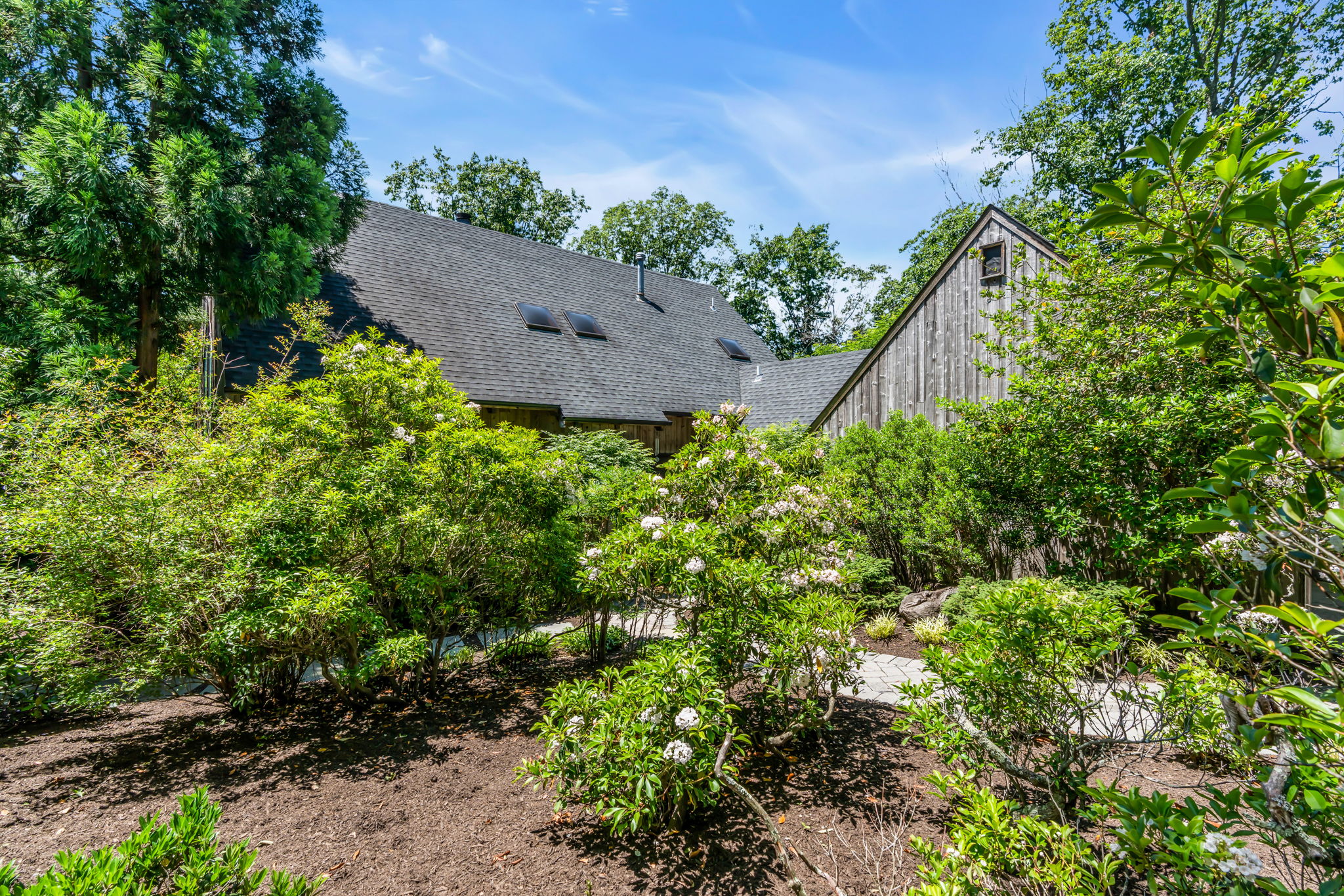  267 E Highland Avenue - 物件實景