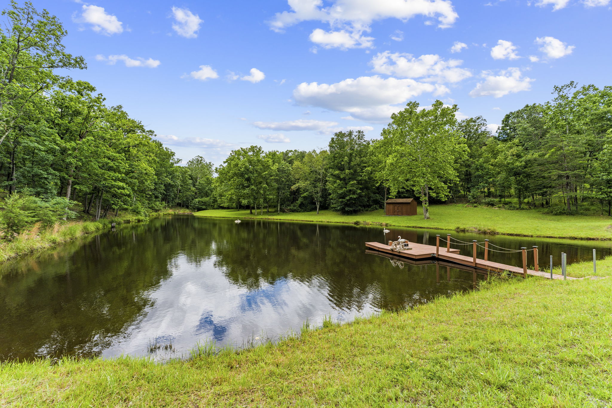  310 Red Gate Retreat Way, Berkeley Springs, WV 25411 - 物件實景