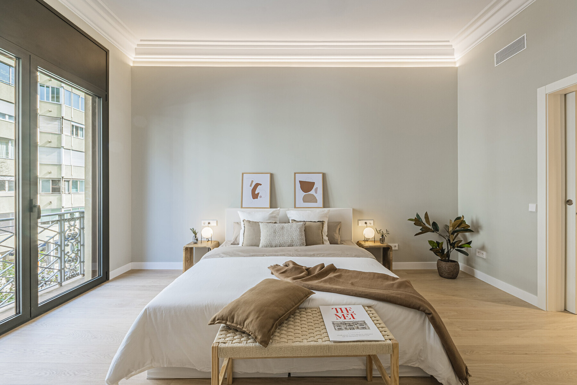  Elegant 5 Bedroom Renovated Apartment in Barcelona - 物件實景