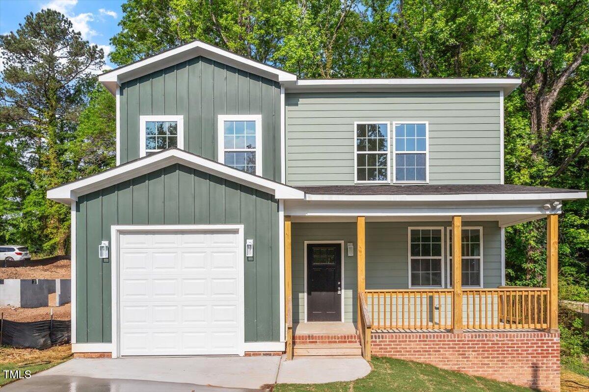 Durham, North Carolina, 27707, United States, 4 Bedrooms Bedrooms, ,4 BathroomsBathrooms,Residential,For Sale,1882318