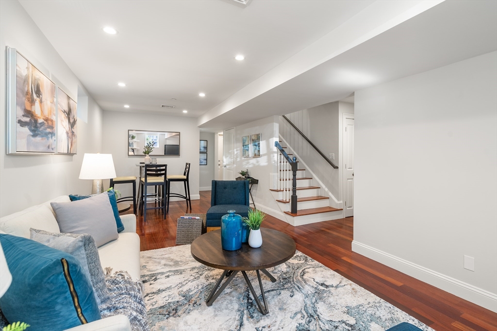 Cambridge, Massachusetts, 02139, United States, 4 Bedrooms Bedrooms, ,3 BathroomsBathrooms,Residential,For Sale,1939479
