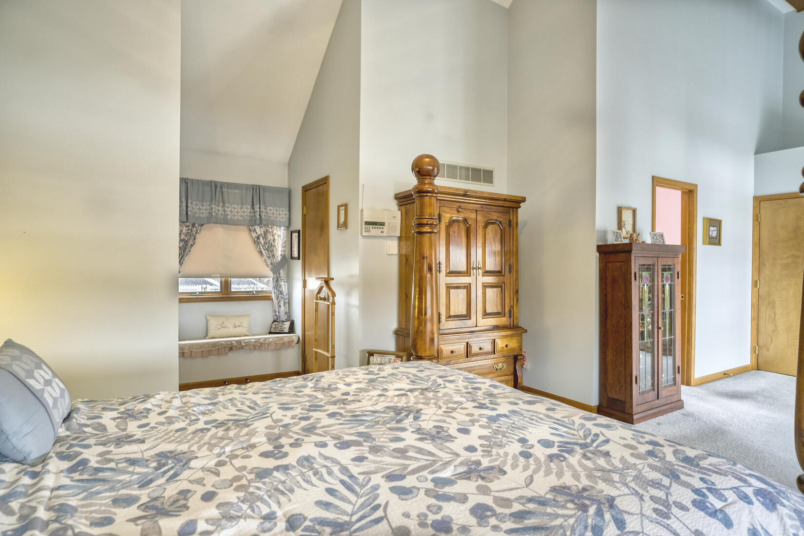 St. John, Indiana, 46373, United States, 4 Bedrooms Bedrooms, ,3 BathroomsBathrooms,Residential,For Sale,2037863