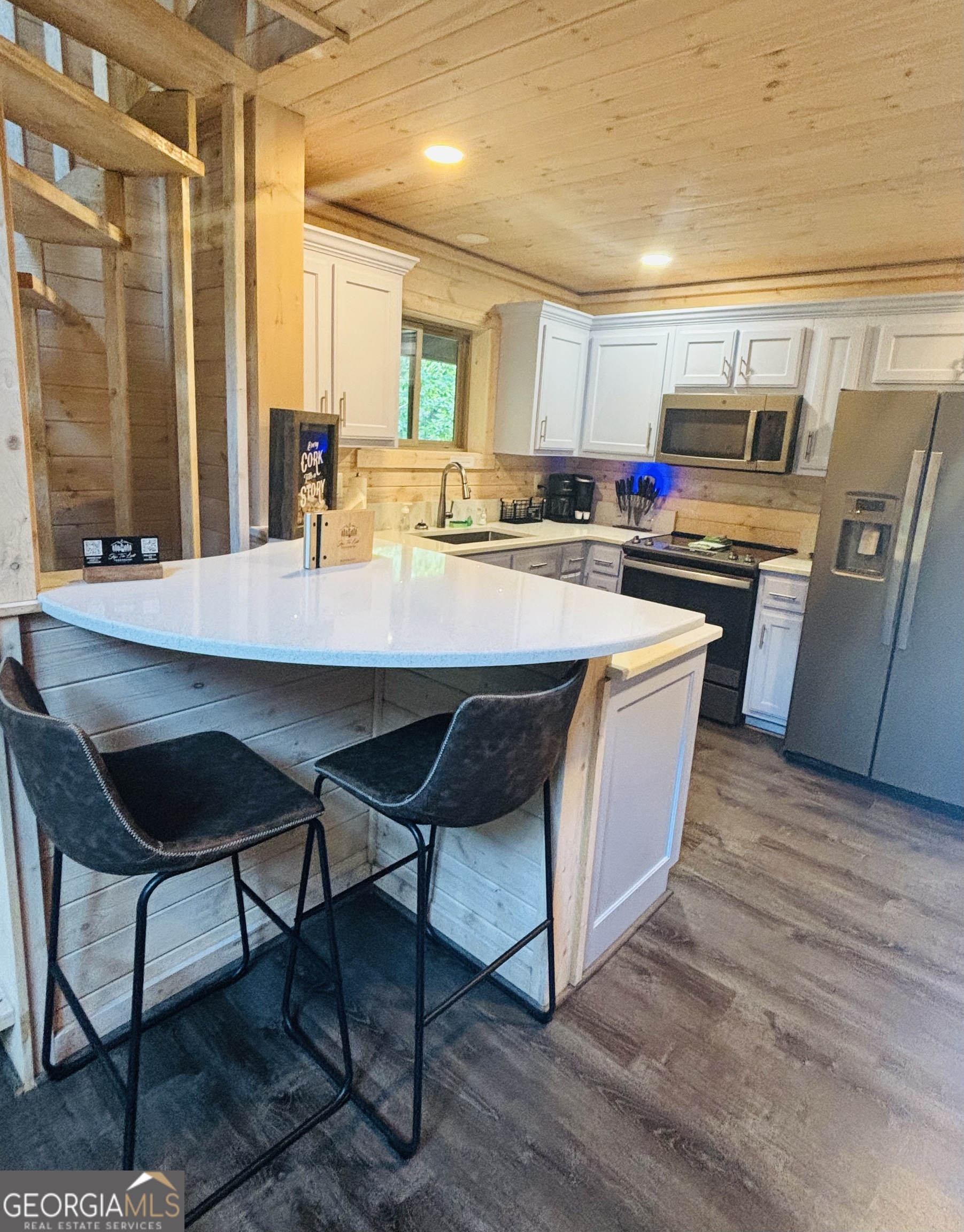 Cleveland, Georgia, 30528, United States, 1 Bedroom Bedrooms, ,1 BathroomBathrooms,Residential,For Sale,1864769