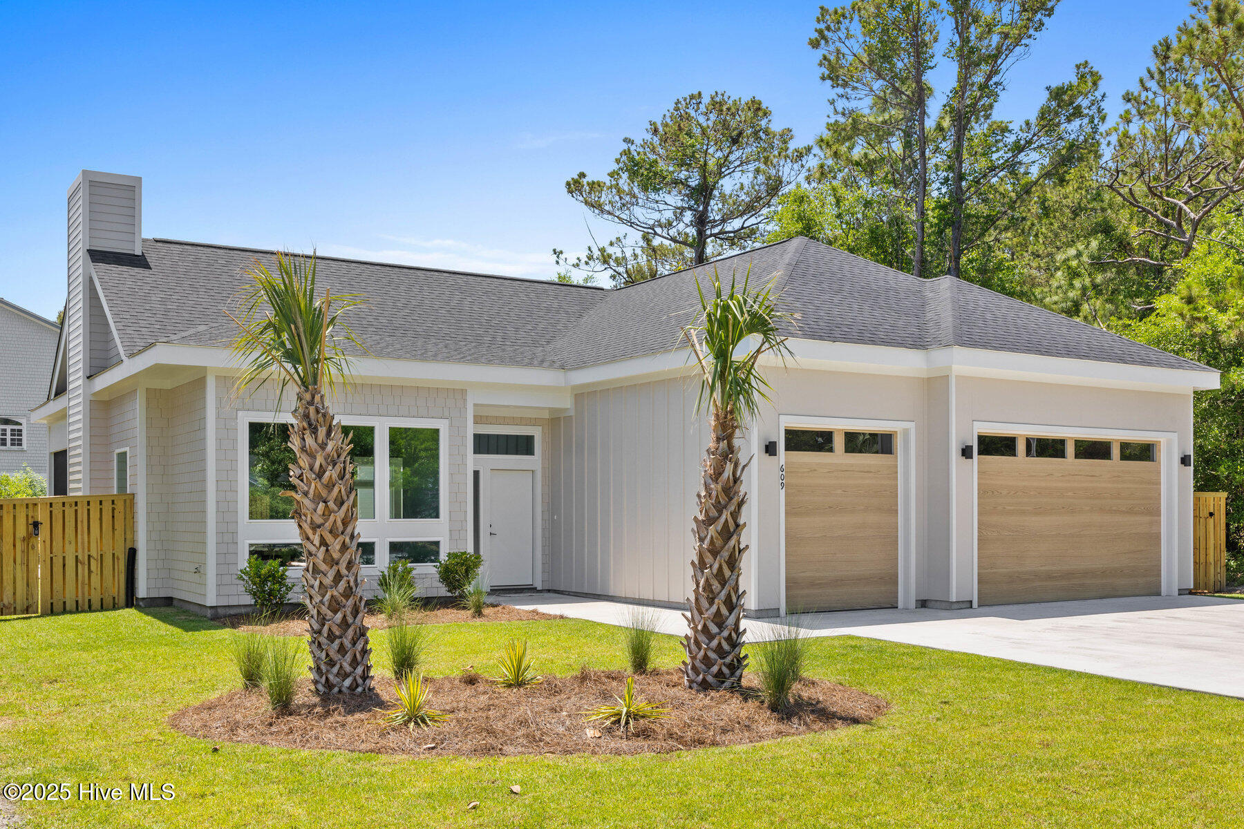 Carolina Beach, North Carolina, 28428, United States, 4 Bedrooms Bedrooms, ,6 BathroomsBathrooms,Residential,For Sale,1828584
