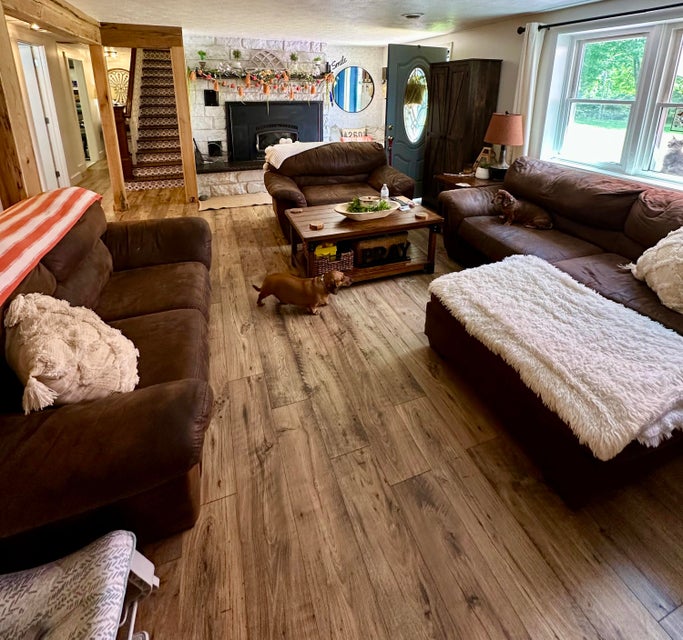 Albany, Kentucky, 42602, United States, 4 Bedrooms Bedrooms, ,2 BathroomsBathrooms,Residential,For Sale,1905722
