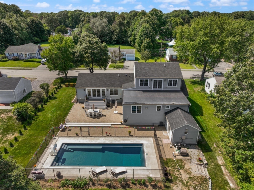 Braintree, Massachusetts, 02184, United States, 3 Bedrooms Bedrooms, ,5 BathroomsBathrooms,Residential,For Sale,1940889