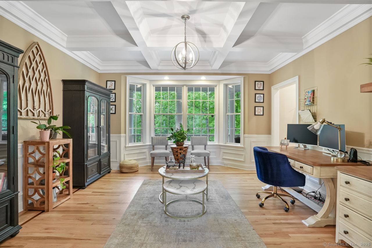 Newtown, Connecticut, 06470, United States, 4 Bedrooms Bedrooms, ,5 BathroomsBathrooms,Residential,For Sale,1938679