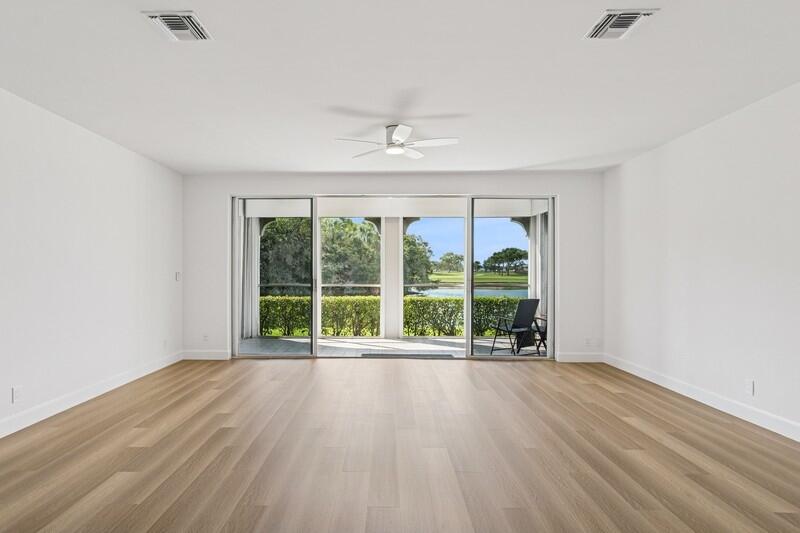 Palm Beach Gardens, Florida, 33418, United States, 2 Bedrooms Bedrooms, ,2 BathroomsBathrooms,Residential,For Sale,1804920