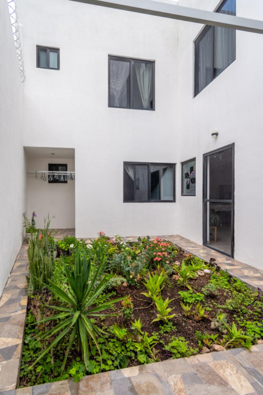San Miguel de Allende, Guanajuato, 37766, Mexico, 5 Bedrooms Bedrooms, ,3 BathroomsBathrooms,Residential,For Sale,1917919