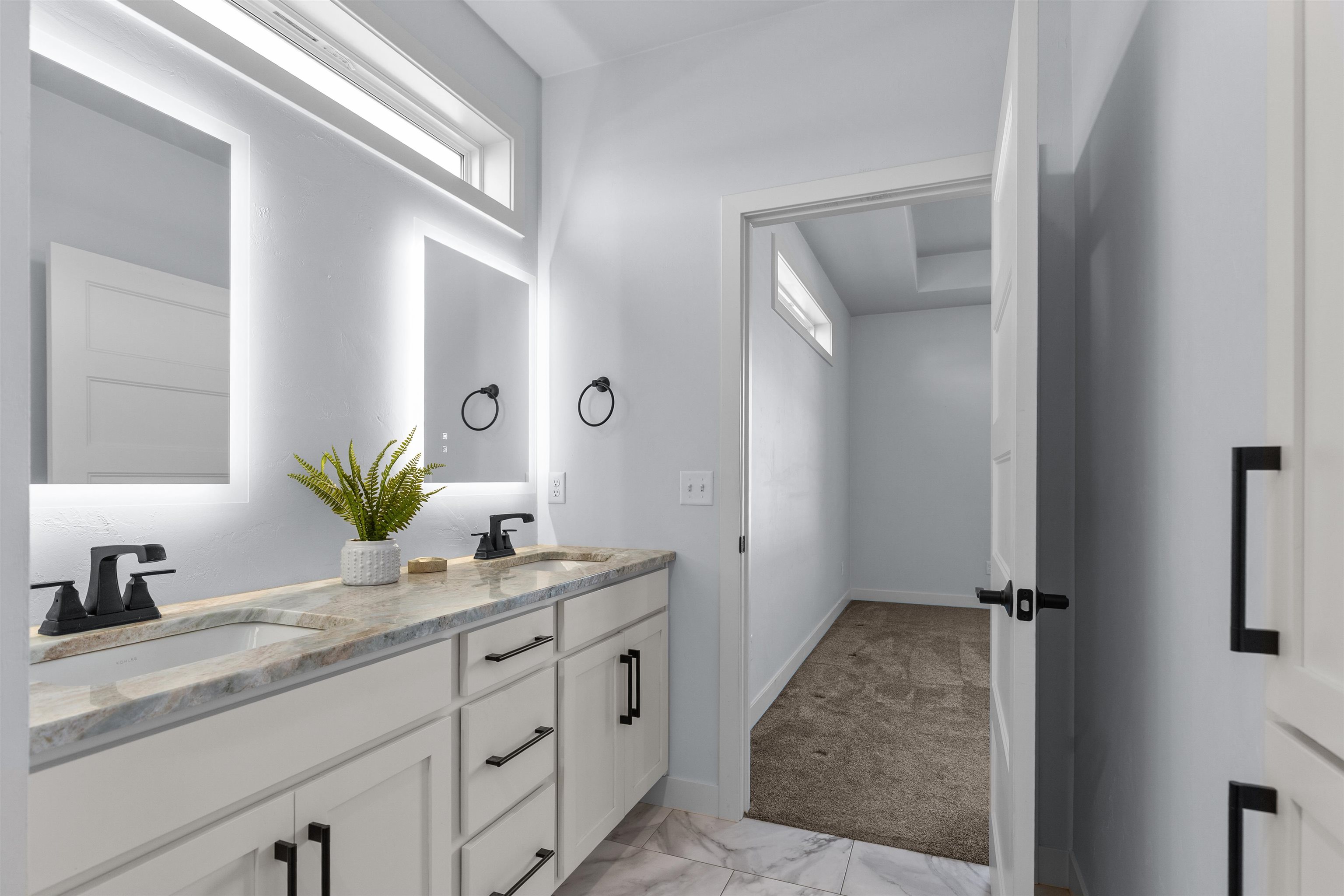 Greenville, Wisconsin, 54942, United States, 4 Bedrooms Bedrooms, ,4 BathroomsBathrooms,Residential,For Sale,1995419