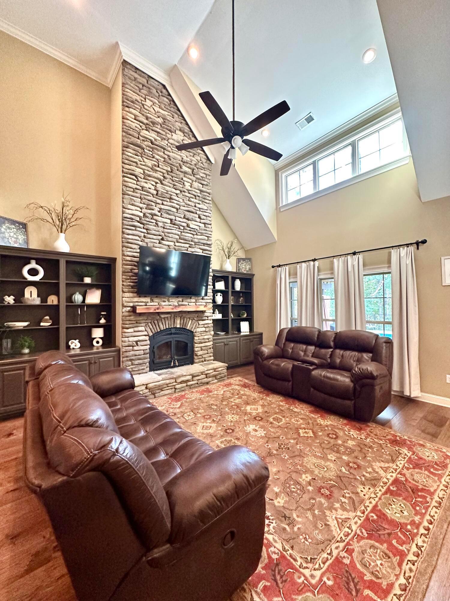 Mooreville, Mississippi, 38857, United States, 4 Bedrooms Bedrooms, ,3 BathroomsBathrooms,Residential,For Sale,1970025