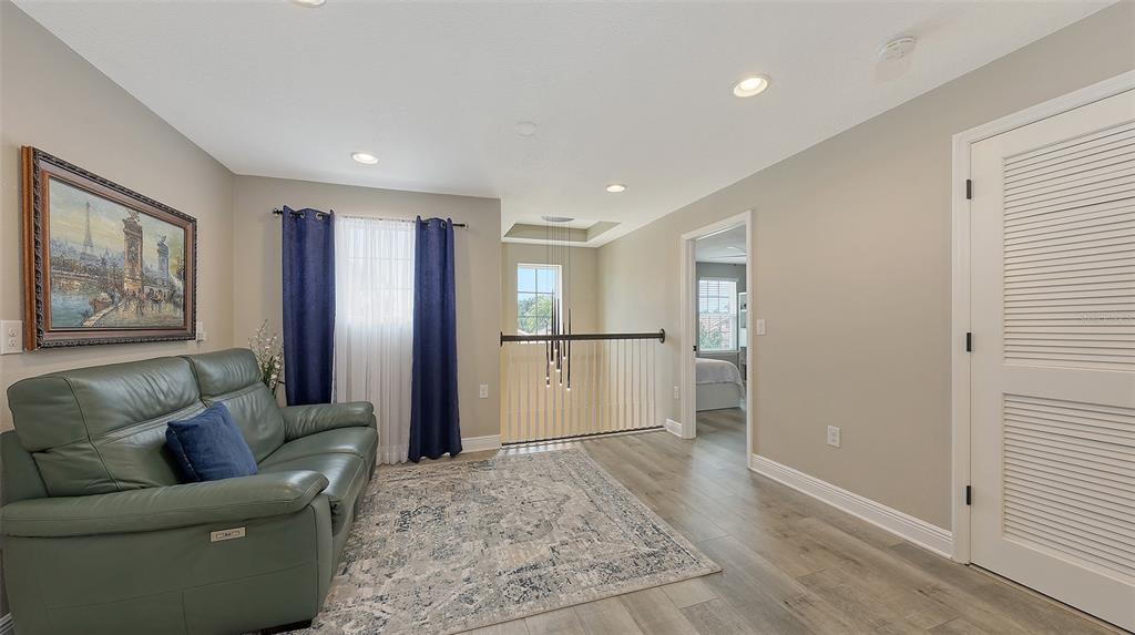 Sarasota, Florida, 34243, United States, 5 Bedrooms Bedrooms, ,4 BathroomsBathrooms,Residential,For Sale,1927282