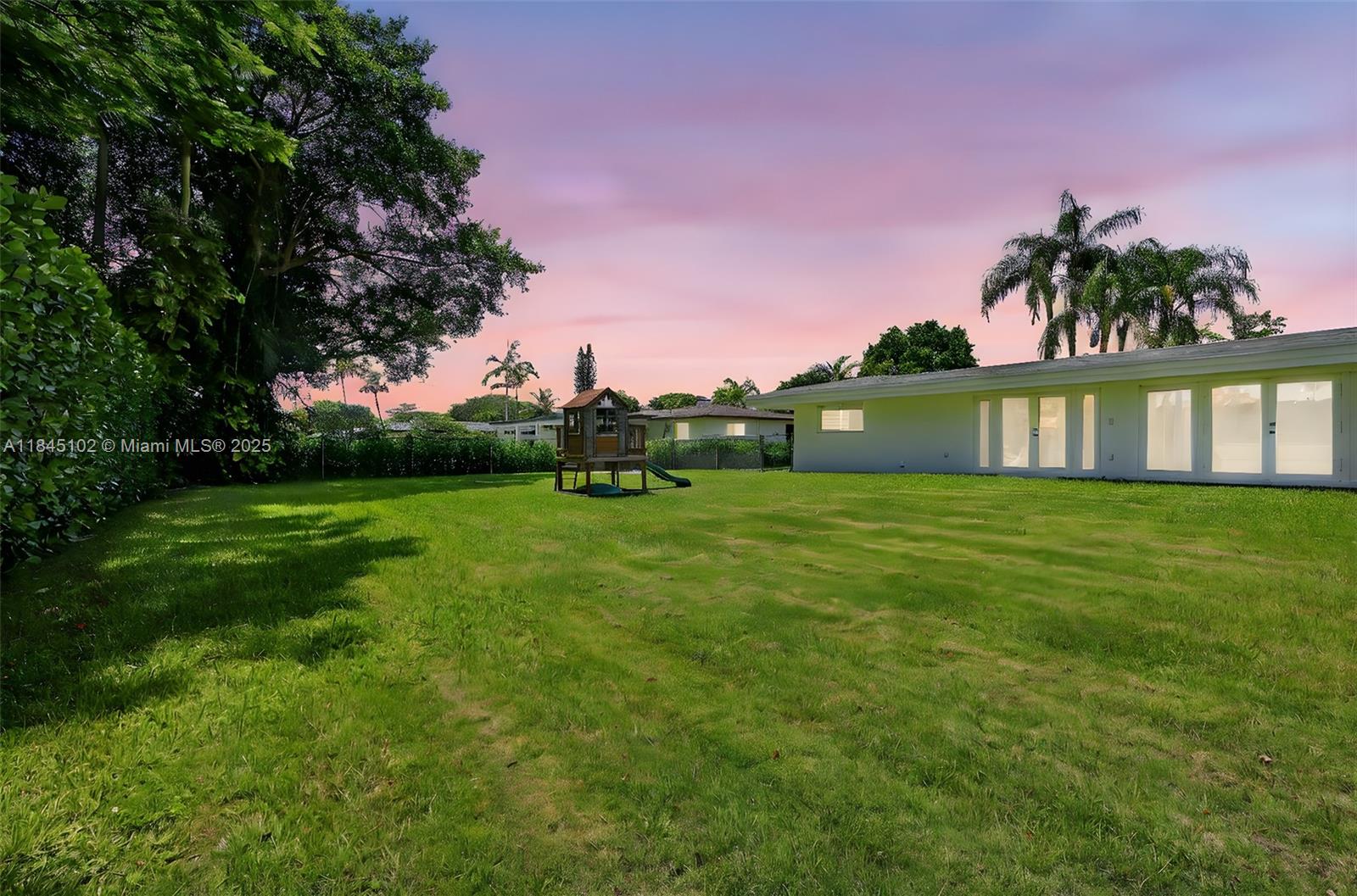 Palmetto Bay, Florida, 33158, United States, 4 Bedrooms Bedrooms, ,4 BathroomsBathrooms,Residential,For Sale,1900874