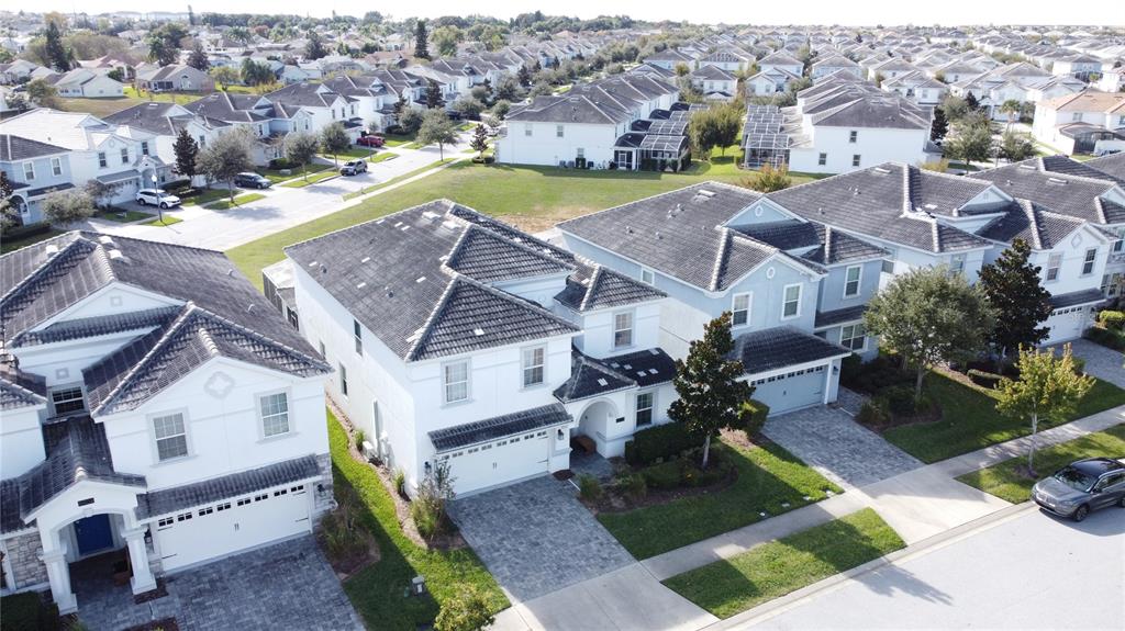 Davenport, Florida, 33896, United States, 8 Bedrooms Bedrooms, ,5 BathroomsBathrooms,Residential,For Sale,1992116