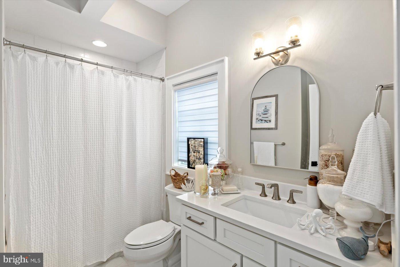 Fredericksburg, Virginia, 22401, United States, 4 Bedrooms Bedrooms, ,5 BathroomsBathrooms,Residential,For Sale,1914212