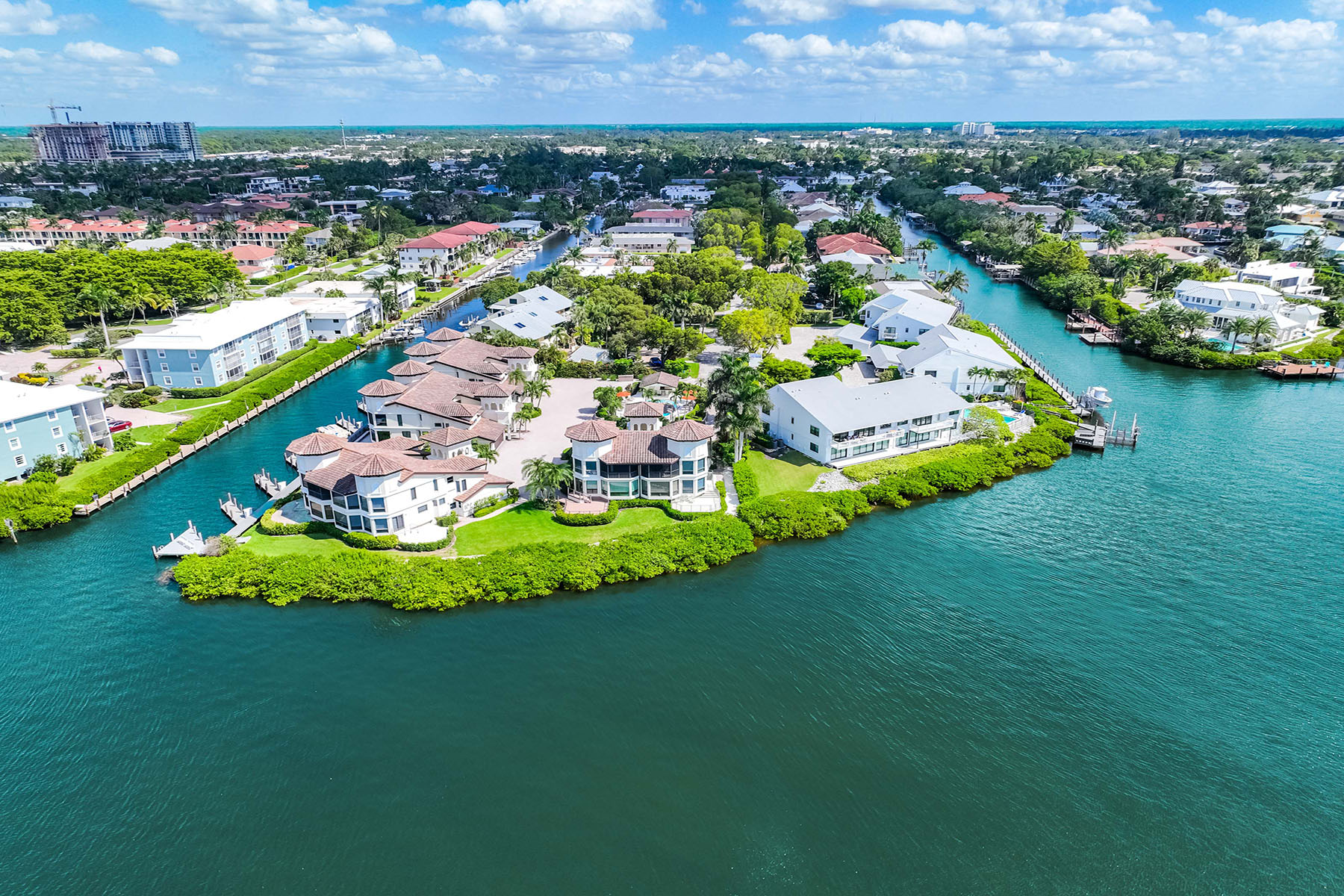  ROYAL HARBOR - BAYVIEW ESTATES - 物件實景