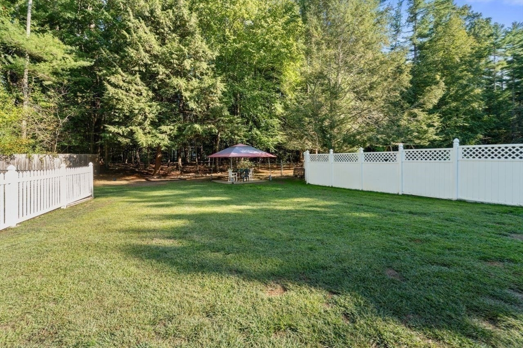 Halifax, Massachusetts, 02338, United States, 3 Bedrooms Bedrooms, ,3 BathroomsBathrooms,Residential,For Sale,1938860