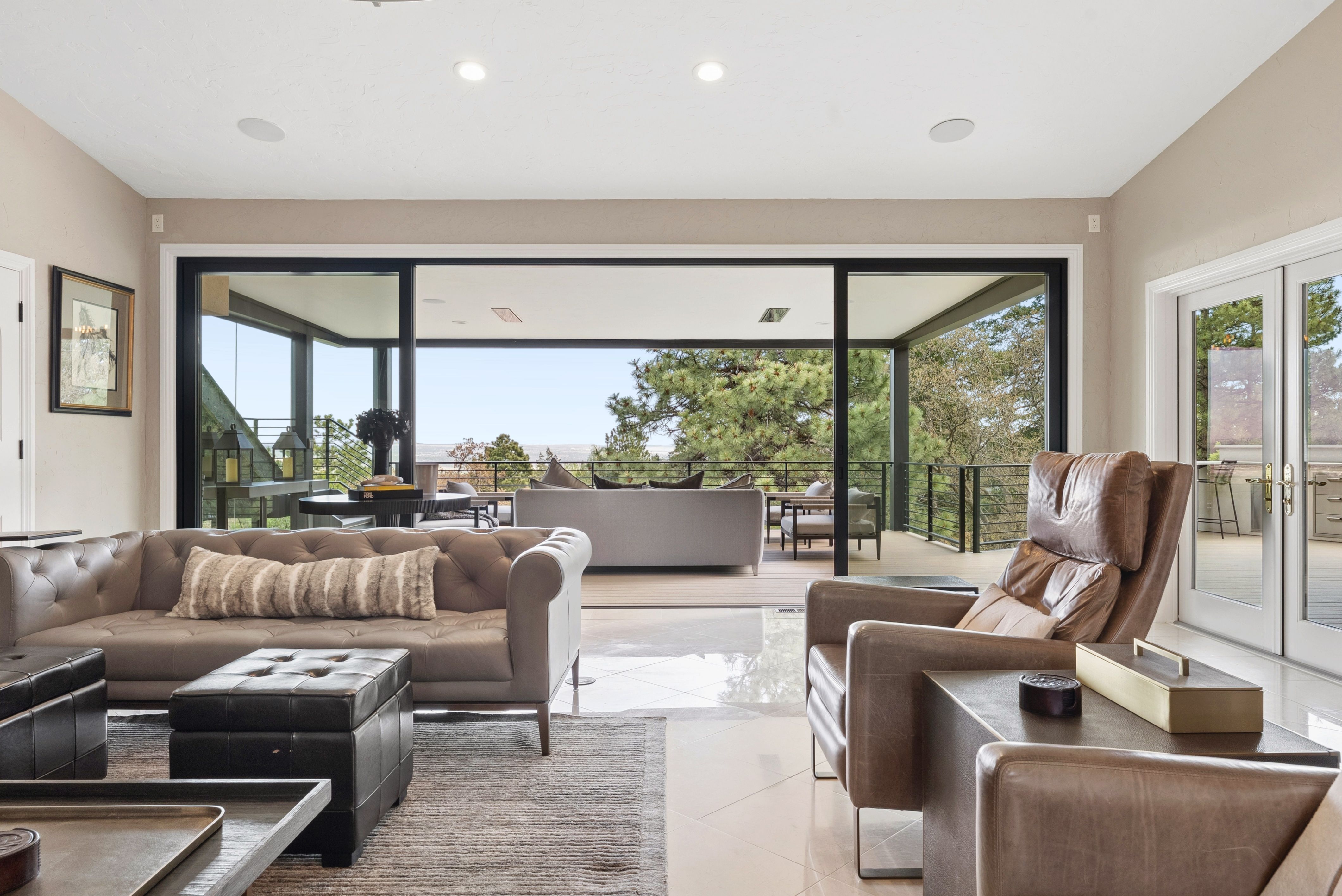  Broadmoor Heights Luxury with Iconic Views - 物件實景
