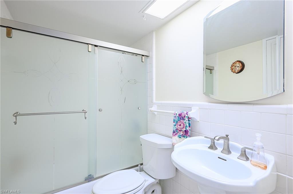 Naples, Florida, 34102, United States, 2 Bedrooms Bedrooms, ,2 BathroomsBathrooms,Residential,For Sale,1867341