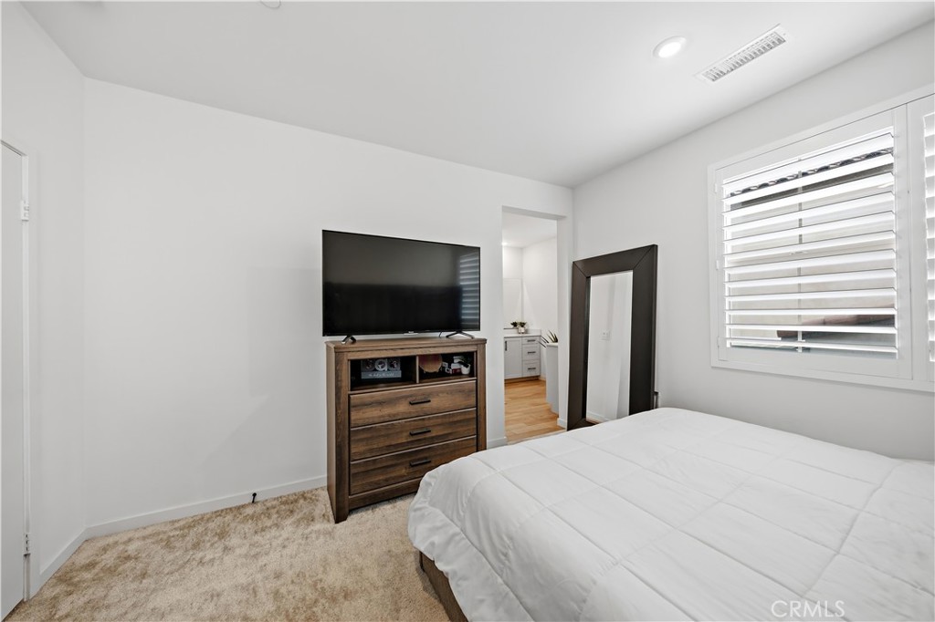 Fontana, California, 92336, United States, 3 Bedrooms Bedrooms, ,2 BathroomsBathrooms,Residential,For Sale,2037862