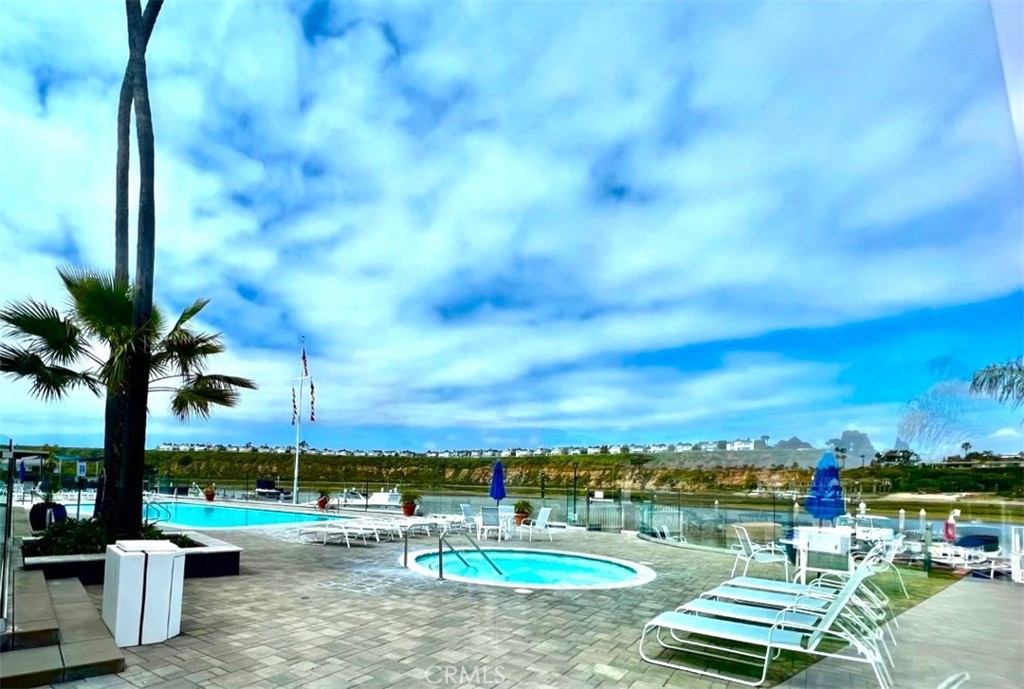 Newport Beach, California, 92660, United States, 2 Bedrooms Bedrooms, ,2 BathroomsBathrooms,Residential,For Sale,1970456