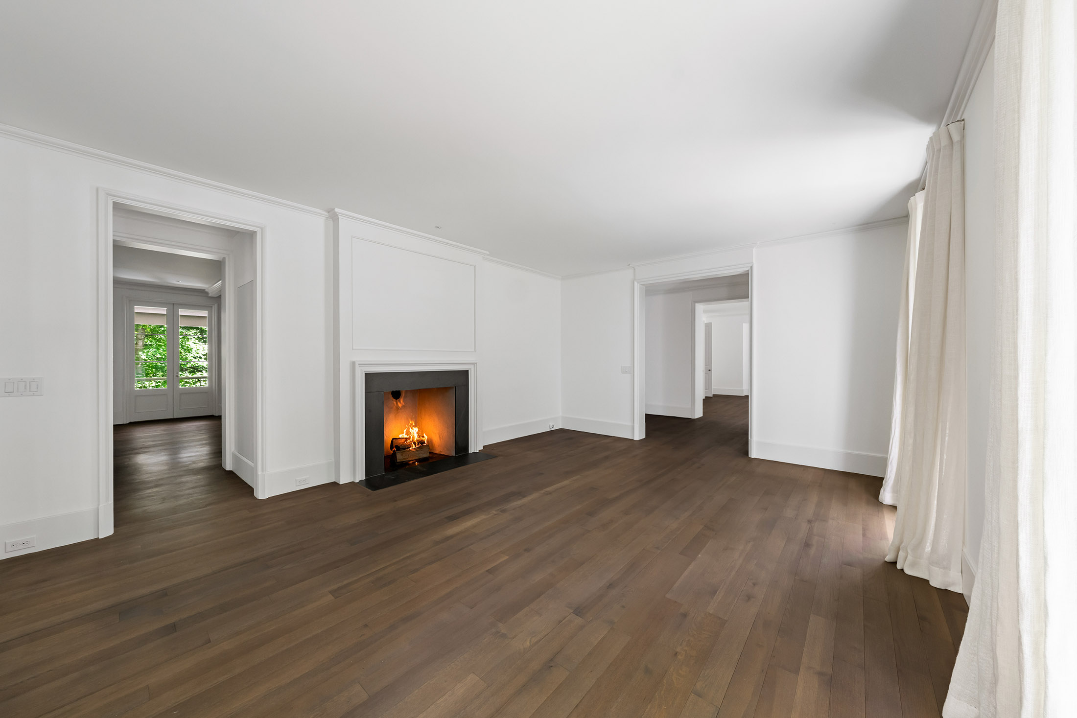  Timeless Architecture and Modern Livability Converge in Tuxedo Park Home - 物件實景
