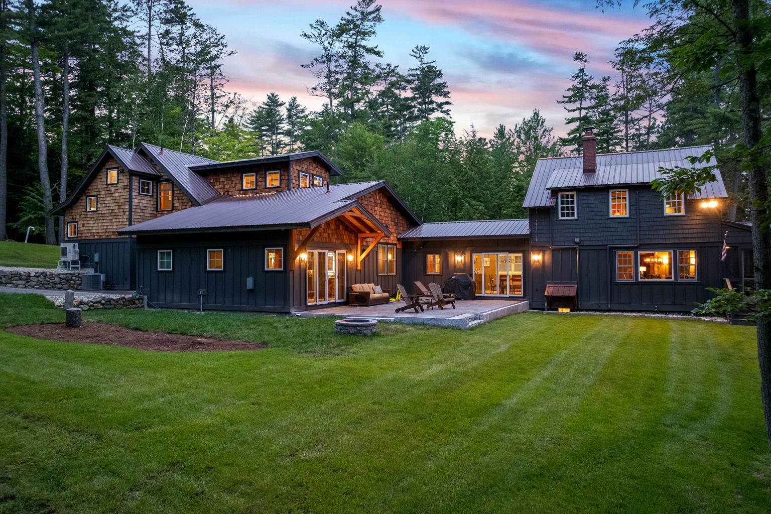 Meredith, New Hampshire, 03253, United States, 7 Bedrooms Bedrooms, ,7 BathroomsBathrooms,Residential,For Sale,1828191