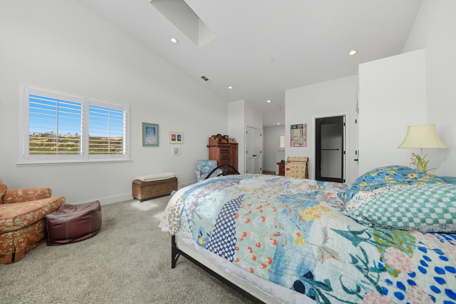 Mountain Ranch, California, 95246, United States, 4 Bedrooms Bedrooms, ,3 BathroomsBathrooms,Residential,For Sale,2027098