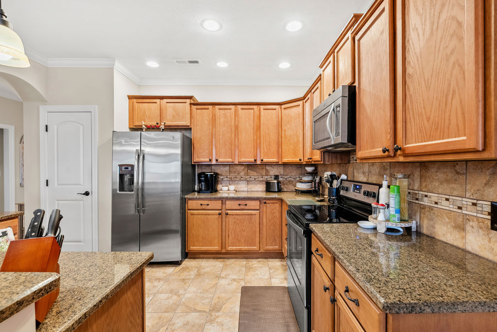 Sevierville, Tennessee, 37876, United States, 3 Bedrooms Bedrooms, ,2 BathroomsBathrooms,Residential,For Sale,2012111