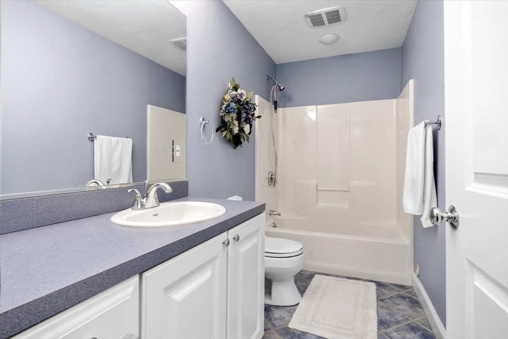 Hanover, Massachusetts, 02339, United States, 5 Bedrooms Bedrooms, ,5 BathroomsBathrooms,Residential,For Sale,1940579