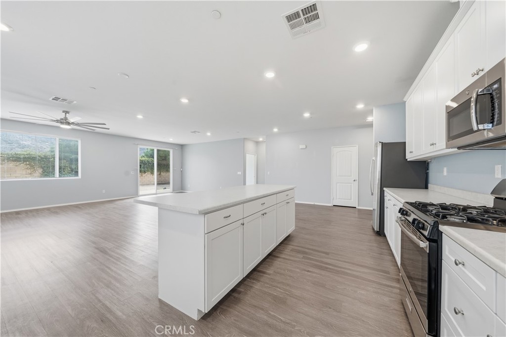 Winchester, California, 92596, United States, 3 Bedrooms Bedrooms, ,2 BathroomsBathrooms,Residential,For Sale,1980680