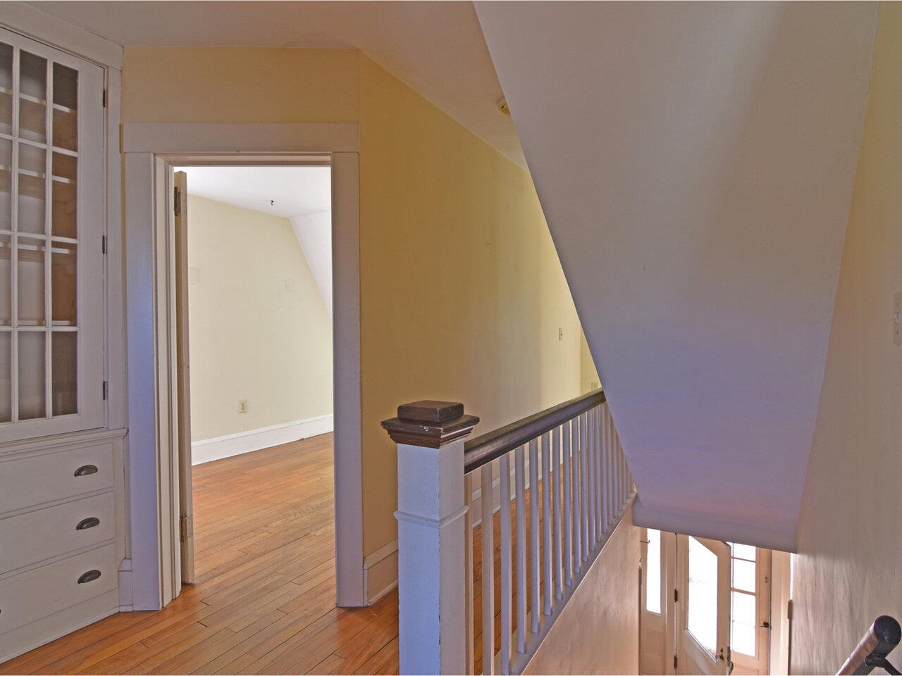 Burlington, Vermont, 05401, United States, 2 Bedrooms Bedrooms, ,2 BathroomsBathrooms,Residential,For Sale,1787470